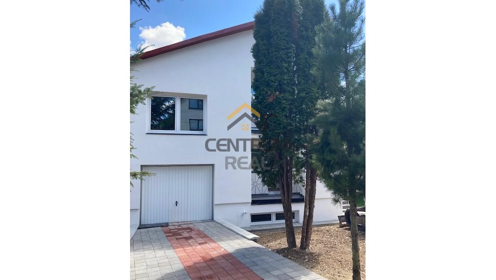 RODINNÝ DOM V MALEBNEJ OBCI LIPTOVSKÁ TEPLIČKA