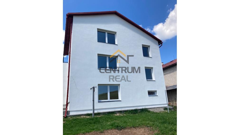 RODINNÝ DOM V MALEBNEJ OBCI LIPTOVSKÁ TEPLIČKA