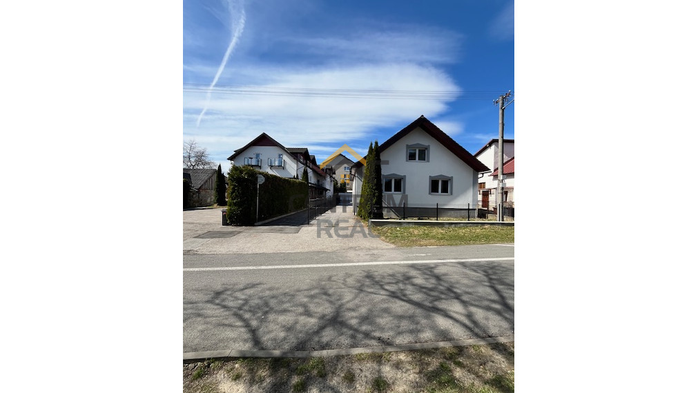 REZERVOVANÝ - RODINNÝ DOM V OBCI S NAJKRAJŠÍM VÝHĽADOM NA VYSOKÉ TATRY