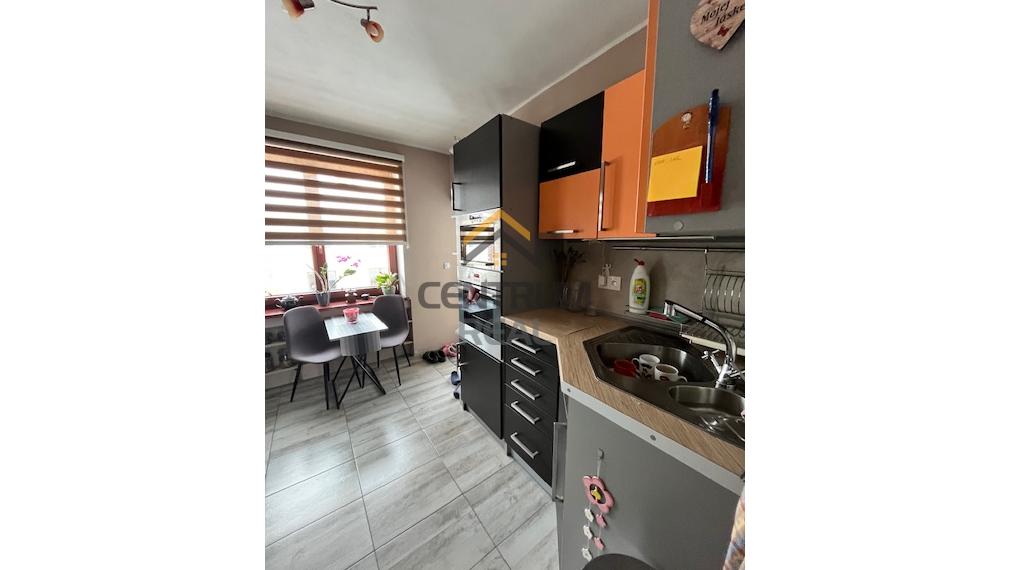 Exkluzívny predaj – priestranný 3-izbový zariadený byt v tichej lokalite Kežmarku (Pod traťou)