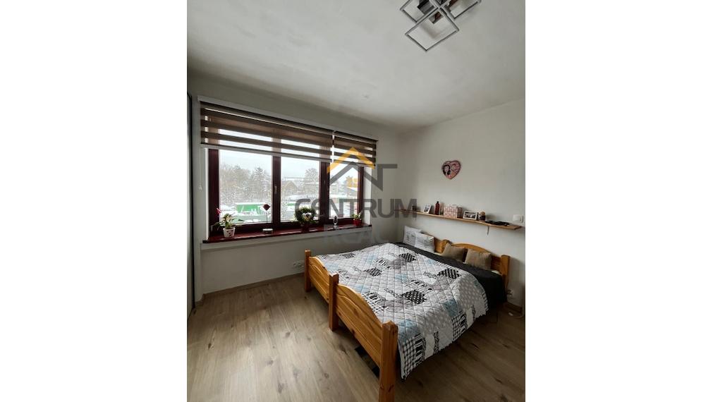 Exkluzívny predaj – priestranný 3-izbový zariadený byt v tichej lokalite Kežmarku (Pod traťou)