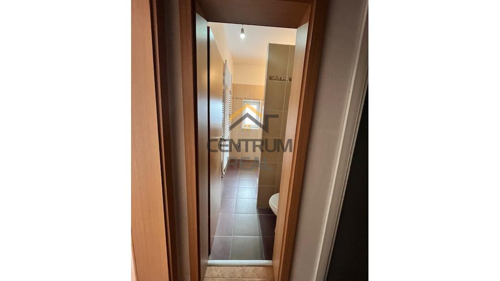 PRENÁJOM - Priestranný 1 izbový byt s balkónom v centre mesta Poprad /ul. Mnoheľova/