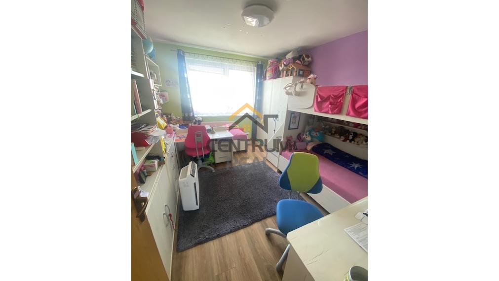 PREDAJ – slnečný 3-izbový byt v Poprade sídlisko JUH 3 s balkónom