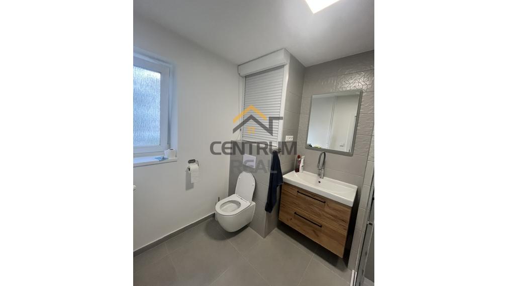 Moderný 3-izbový byt v centre Popradu na prenájom