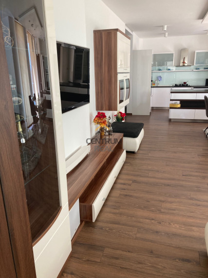 PRENÁJOM - 3 IZBOVÝ NADŠTANDARDNÝ KOMPLETNE ZARIADENÝ BYT