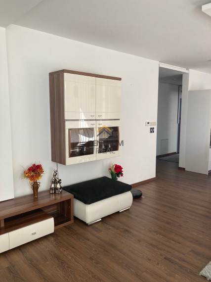 PRENÁJOM - 3 IZBOVÝ NADŠTANDARDNÝ KOMPLETNE ZARIADENÝ BYT