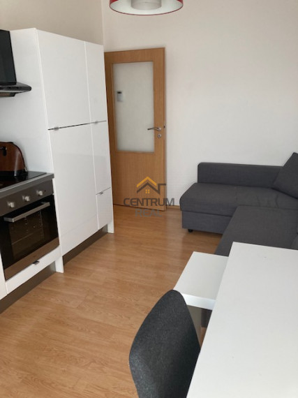 PRENÁJOM garsónky s balkónom v blízkosti centra Poprad
