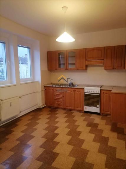 3 izbový slnečný tehlový  byt , Poprad Centrum  78 m2 + Garáž možnosť do prenájmu  -  REZERVOVANÉ