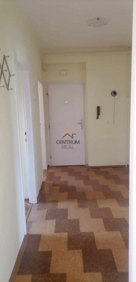 3 izbový slnečný tehlový  byt , Poprad Centrum  78 m2 + Garáž možnosť do prenájmu  -  REZERVOVANÉ