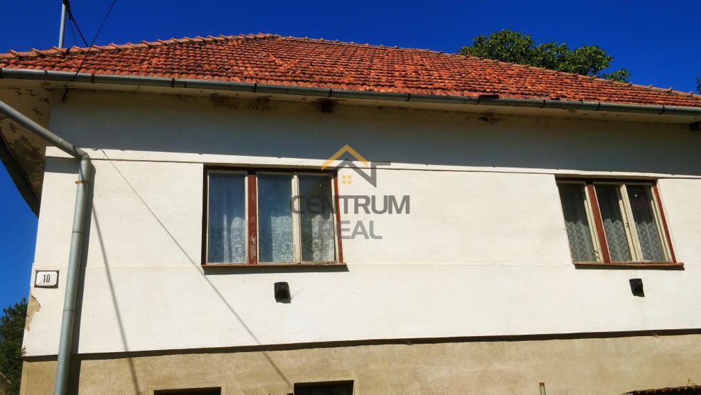 Útulná vidiecka chalupa obklopená prírodou na predaj