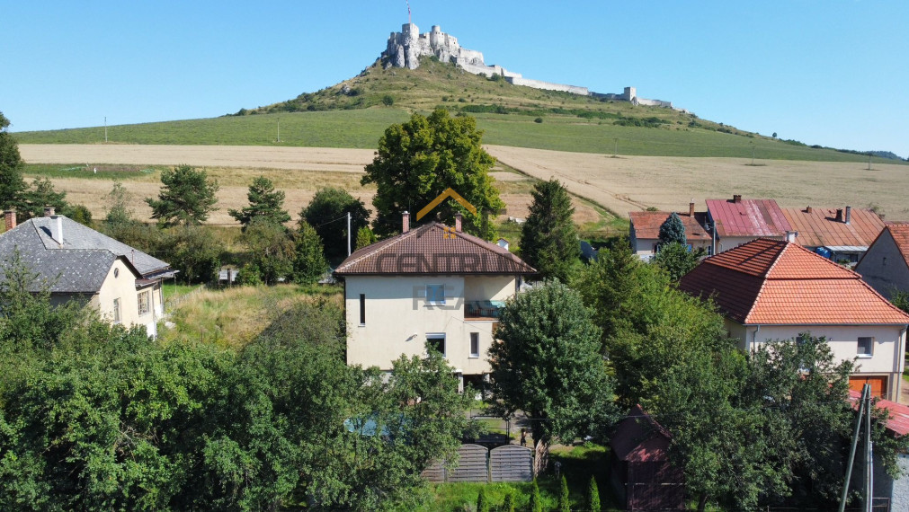 Zrekonštruovaný rodinný dom s výhľadom na Spišský hrad – Vaše miesto, kde sa splnia sny!