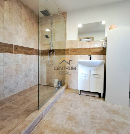 Útulná chatka v Červenom Jarku – Váš kúsok raja NA PREDAJ!