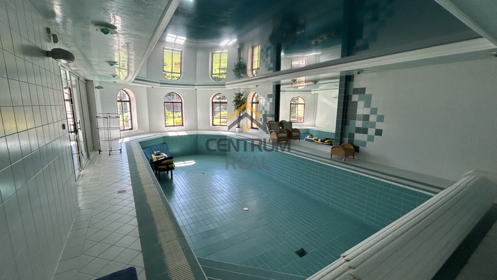 Veľkolepé rodinné sídlo s bazénom pod Tatrami