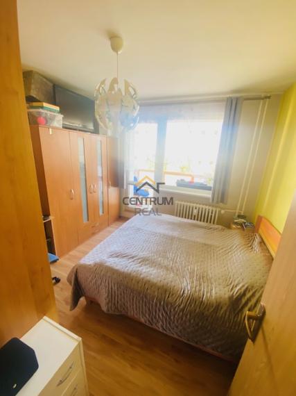 PREDAJ – slnečný 3-izbový byt v Poprade sídlisko JUH 3 s balkónom