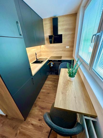 PRENÁJOM- 2 izbový zariadený byt v Poprade