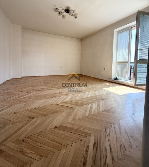 3 - izbový byt na Bottovej ulici