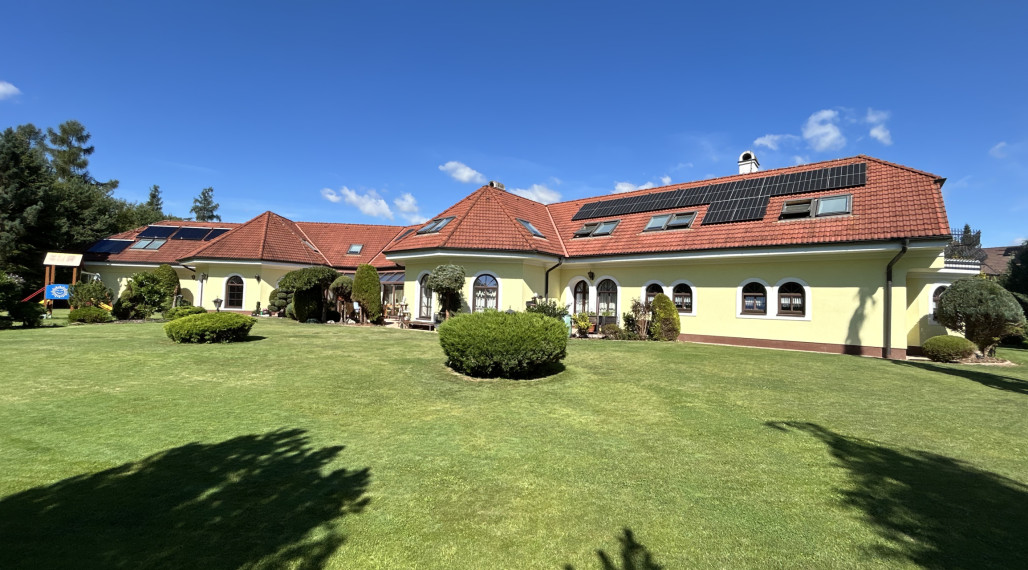 Veľkolepé rodinné sídlo s bazénom pod Tatrami