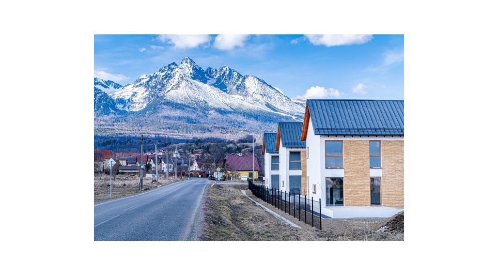 RODINNÝ DOM NOVÁ LESNÁ - BÝVANIE POD TATRAMI - NEKUPUJETE LEN DOM