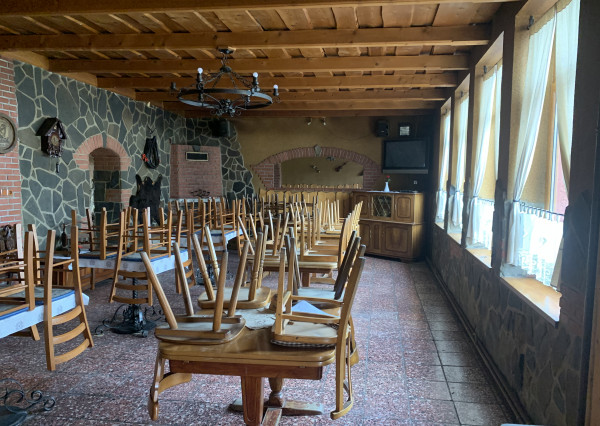 Budova obchodu a služieb obec Kravany