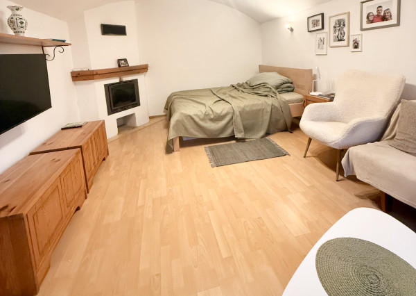 NA PREDAJ: 1- izbový byt v centre mesta Levoča - 53 m2