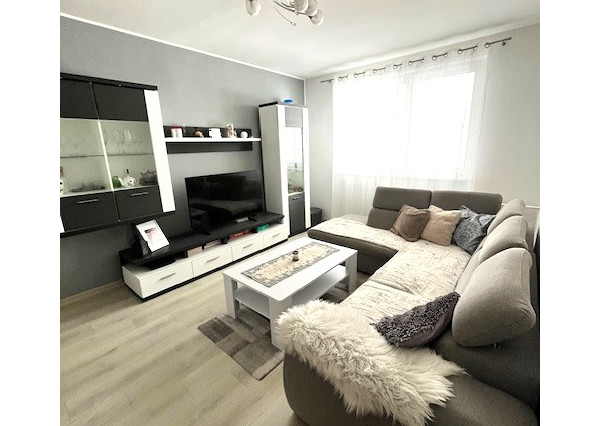 EXKLUZÍVNY PREDAJ – slnečný 3-izbový byt v Poprade po kompletnej rekonštrukcii s balkónom