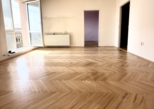 3 - izbový byt na Bottovej ulici