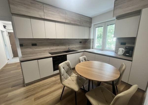 Moderný 3-izbový byt v centre Popradu na prenájom